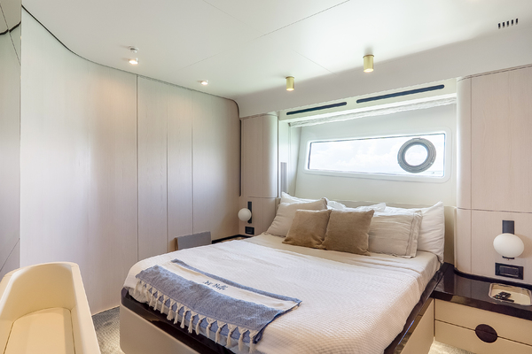 78ft Azimut Yacht For Sale