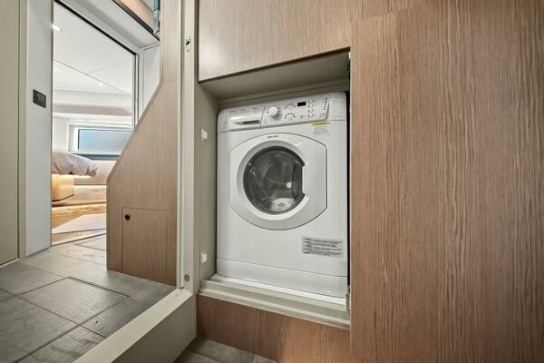2025 Absolute Navetta 53 - Washer