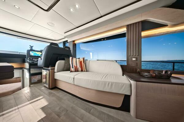 2025 Absolute Navetta 53 -Salon
