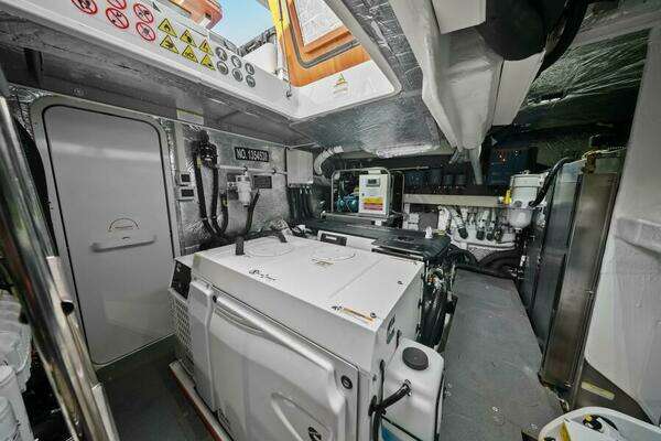 Absolute Navetta 53 Yacht For Sale