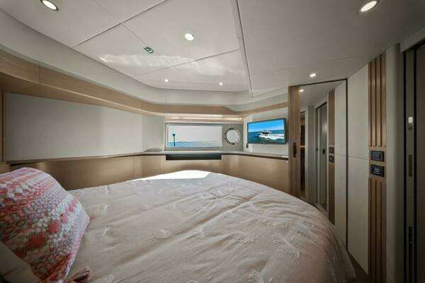 Absolute Navetta 53 Yacht For Sale