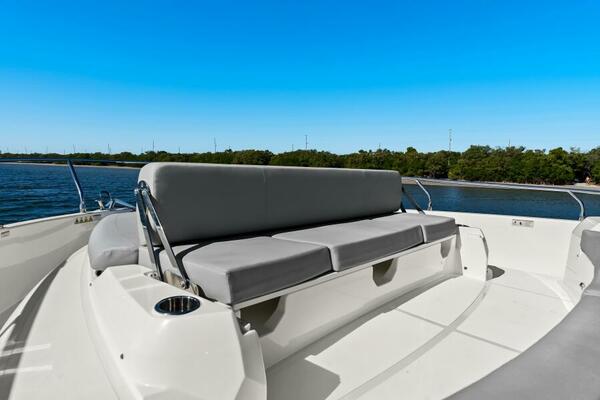 2025 Absolute Navetta 53