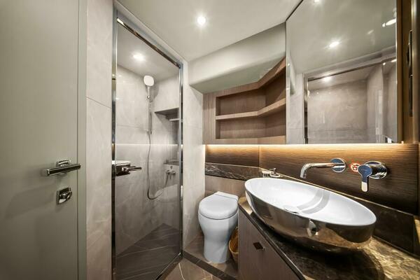 2025 Absolute Navetta 53 - Head