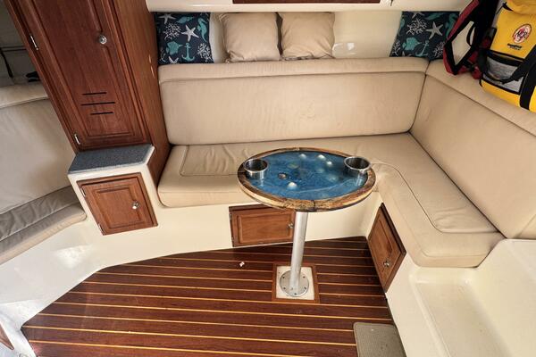 35ft Carolina Classic Yacht For Sale