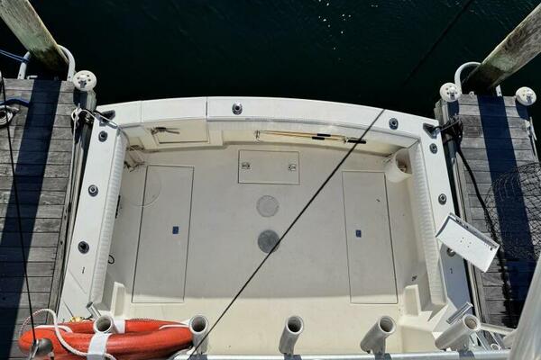 35ft Carolina Classic Yacht For Sale