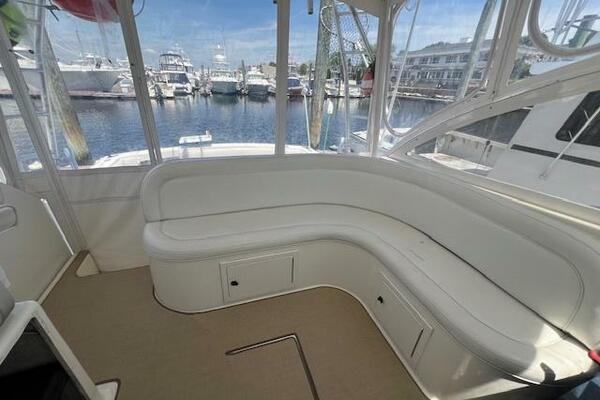 35ft Carolina Classic Yacht For Sale