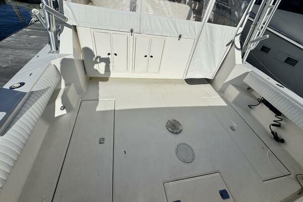 35ft Carolina Classic Yacht For Sale