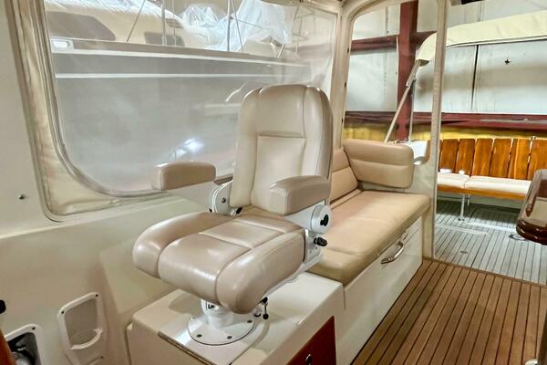 34ft MJM Yacht For Sale