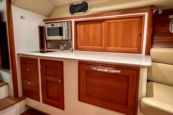 34ft MJM Yacht For Sale
