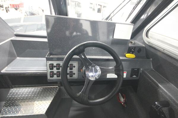 Boat Show Special Pricing 24ft Weldcraft Yacht For Sale