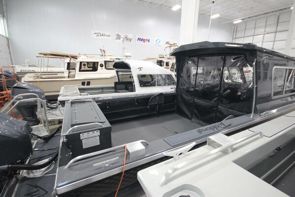 Boat Show Special Pricing 24ft Weldcraft Yacht For Sale