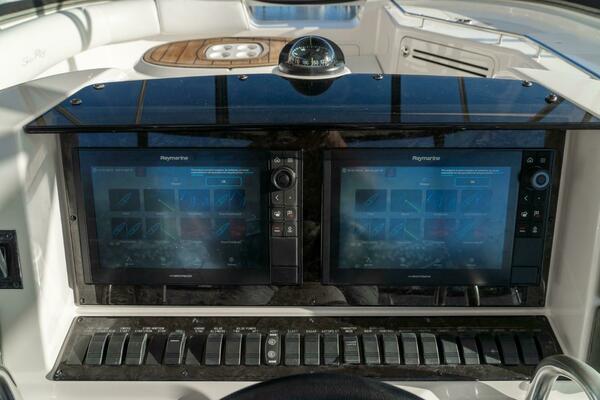 58ft Sea Ray Yacht For Sale