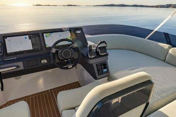 Nimbus 495 Flybridge Flybridge