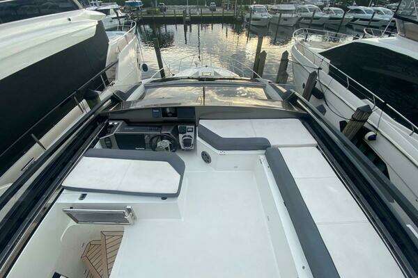 2019 Galeon 47