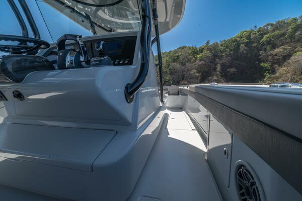 Full Tilt 37ft Valhalla Boatworks Yacht For Sale