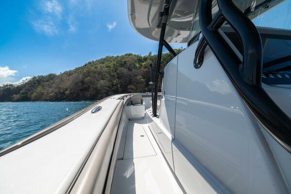 Full Tilt 37ft Valhalla Boatworks Yacht For Sale