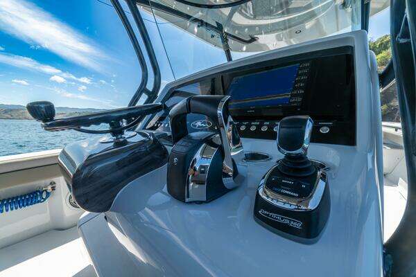 Valhalla Boatworks V-37 Yacht For Sale