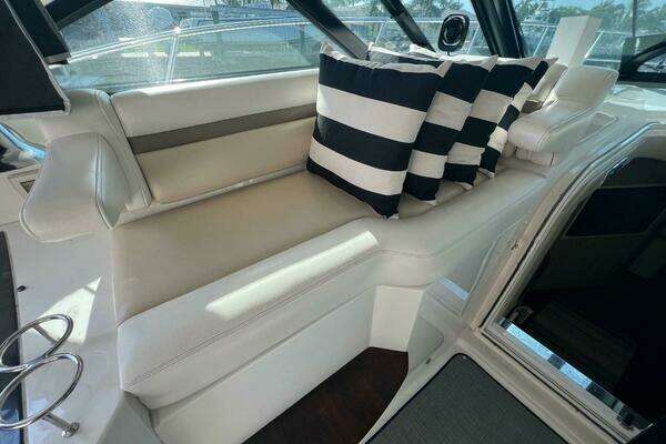 Sea Ray 410 Sundancer Yacht For Sale