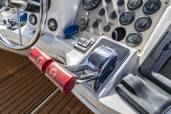 35ft Carver Yacht For Sale