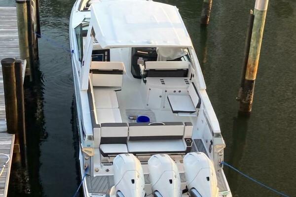 38ft Monterey Yacht For Sale