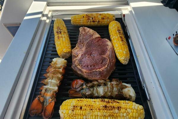 38ft Regal Yacht For Sale