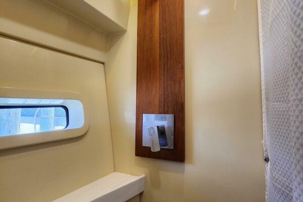 38ft Regal Yacht For Sale