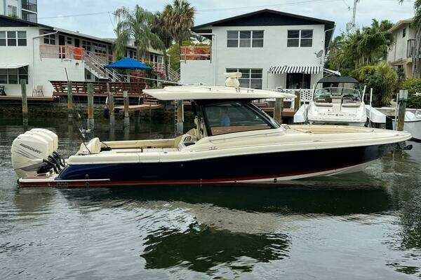 35-ft-Chris-Craft-2022-Calypso 35-Fort Lauderdale Florida United States yacht for sale