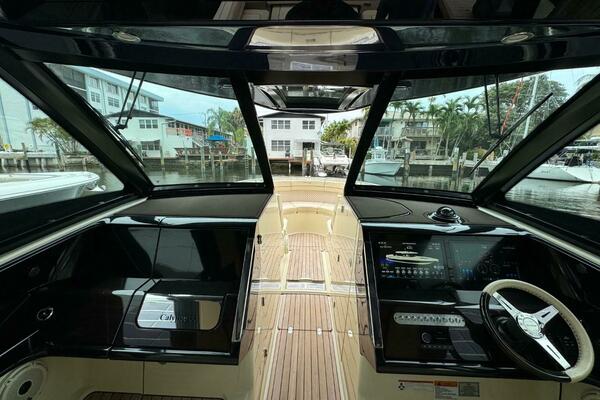 35ft Chris Craft Yacht For Sale