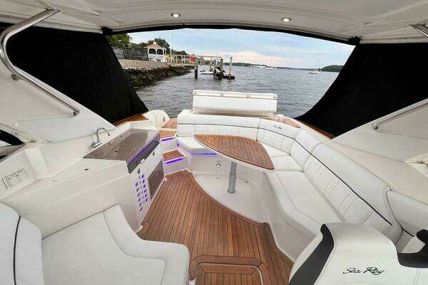 2014 Sea Ray 35