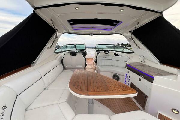 35ft Sea Ray Yacht For Sale