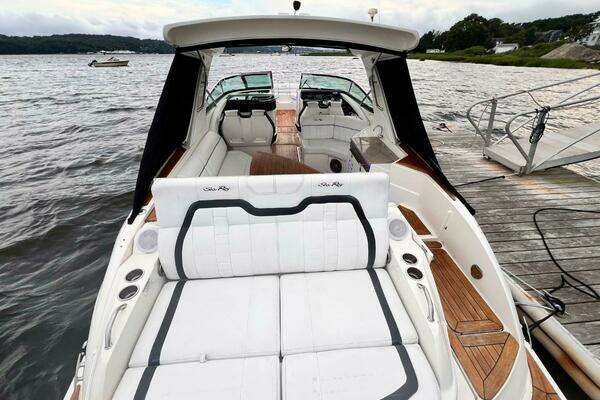 2014 Sea Ray 35