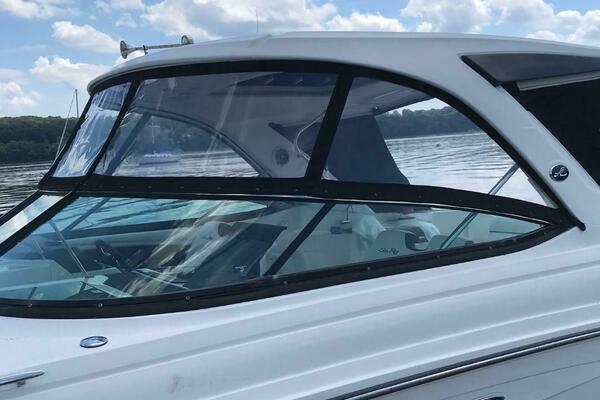 35ft Sea Ray Yacht For Sale