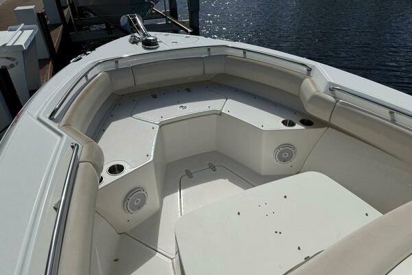 25ft Boston Whaler Yacht For Sale