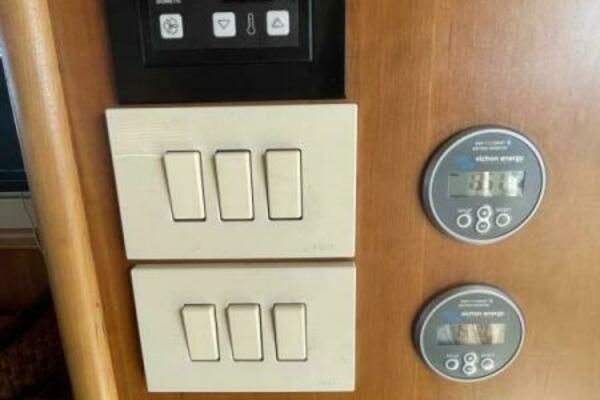 Knot Tied Down 34ft Mainship Yacht For Sale