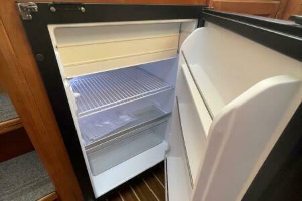 Knot Tied Down 34ft Mainship Yacht For Sale