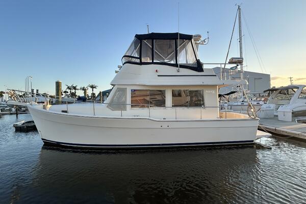 Knot Tied Down 34ft Mainship Yacht For Sale
