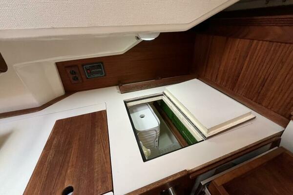 Outlaw 34ft Sabre Yacht For Sale