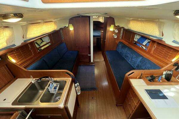 Photo of the 1988 Sabre 34 MkII "Outlaw"