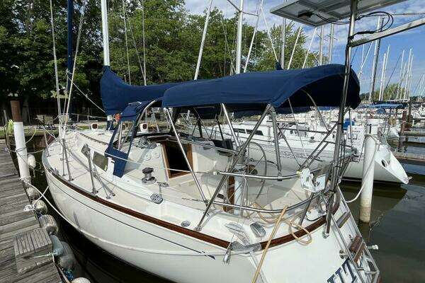 Photo of the 1988 Sabre 34 MkII "Outlaw"