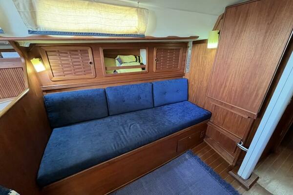 Outlaw 34ft Sabre Yacht For Sale
