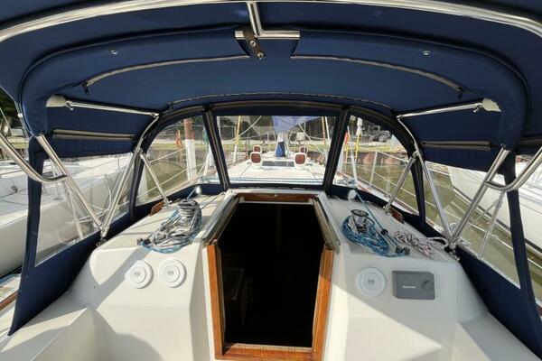 Outlaw 34ft Sabre Yacht For Sale