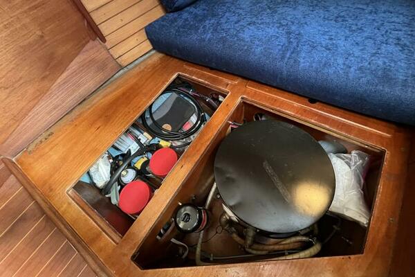 Outlaw 34ft Sabre Yacht For Sale