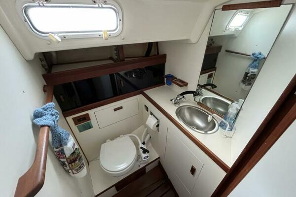 Outlaw 34ft Sabre Yacht For Sale