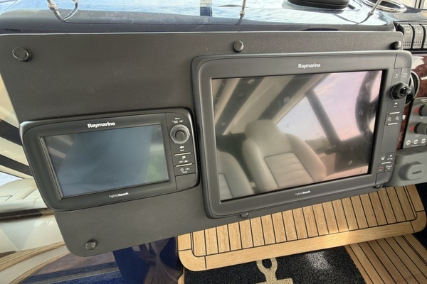 Totally Hip 65ft Viking Sport Cruisers Yacht For Sale