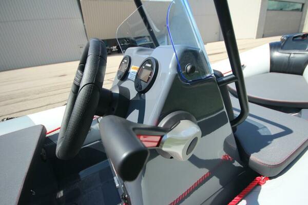 Boat Show Special Pricing 13ft Zodiac Yacht For Sale