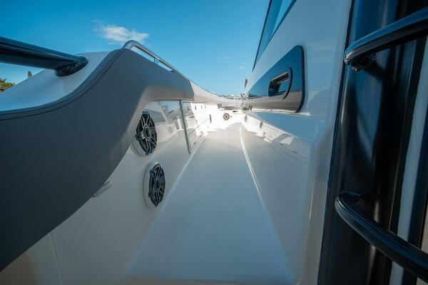 PIPE DREAM 42ft Boston Whaler Yacht For Sale