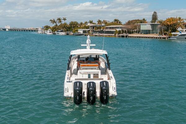 PIPE DREAM 42ft Boston Whaler Yacht For Sale
