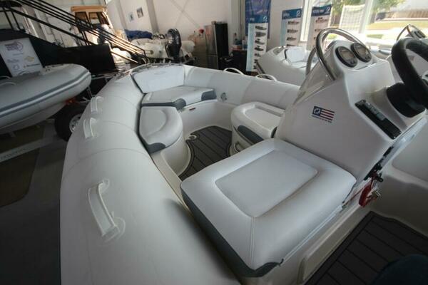 Boat Show Special Pricing 14ft Zodiac Yacht For Sale