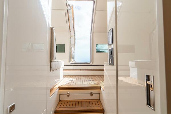 Horizon FD80 SHERI LYNN - Beach Club 