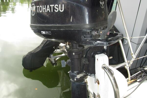 35' Beneteau tender outboard